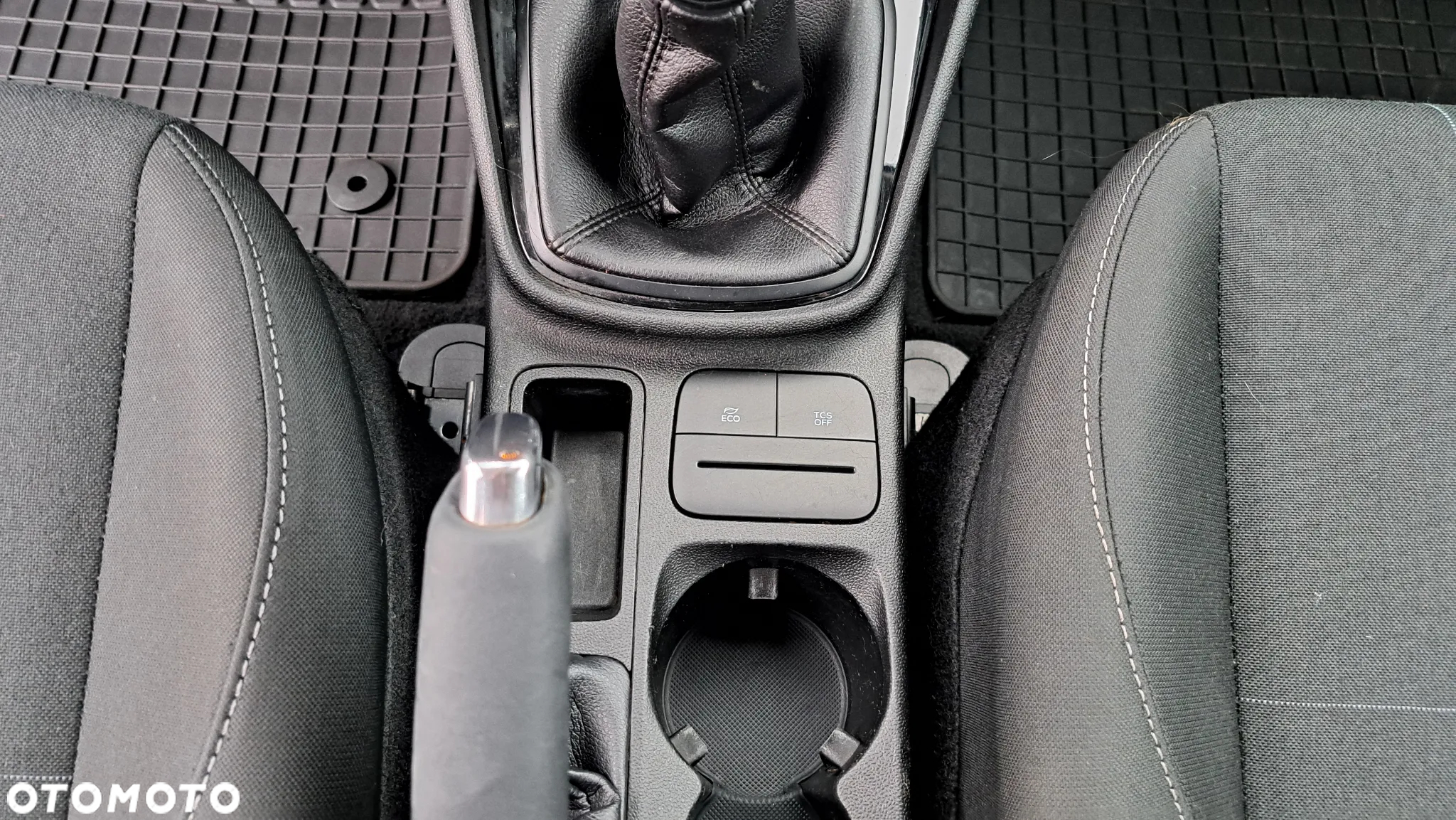 Ford Fiesta 1.1 S&S COOL&CONNECT - 21