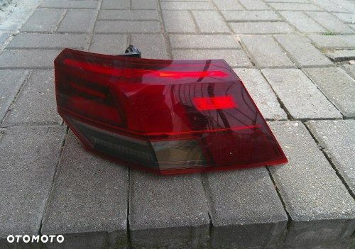 VW GOLF VIII 8 5H0 LED PRAWA TYLNA LAMPA ORYGINAŁ 5H0945096B - 2