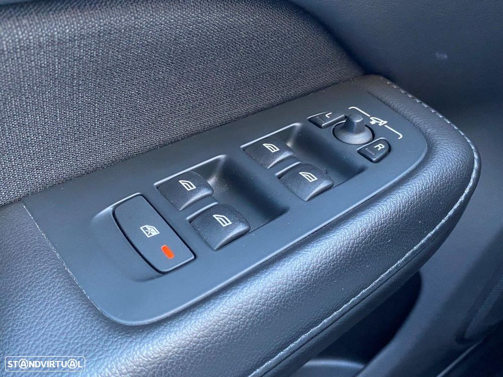 Volvo V60 2.0 T6 AWD TE Inscription Expression - 32