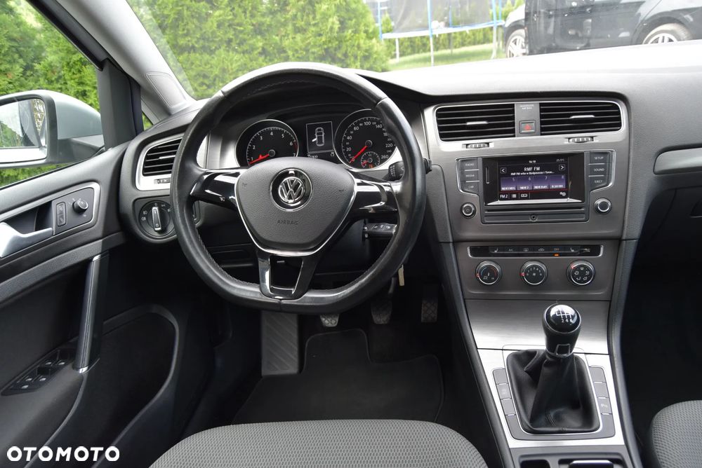Volkswagen Golf 1.2 TSI BlueMotion Technology Comfortline - 15