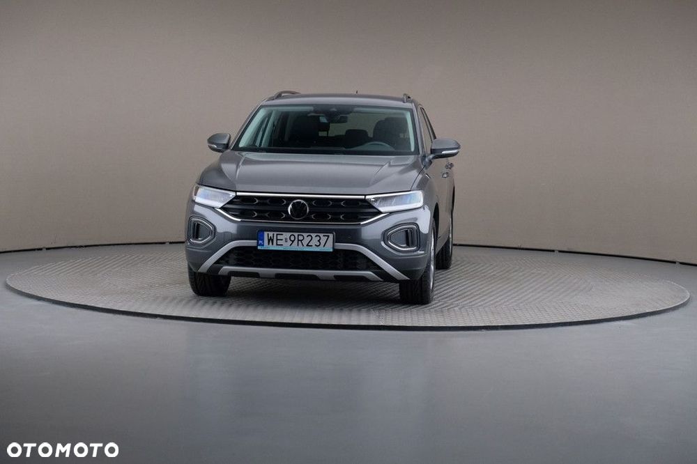 Volkswagen T-Roc 2023 photo 3