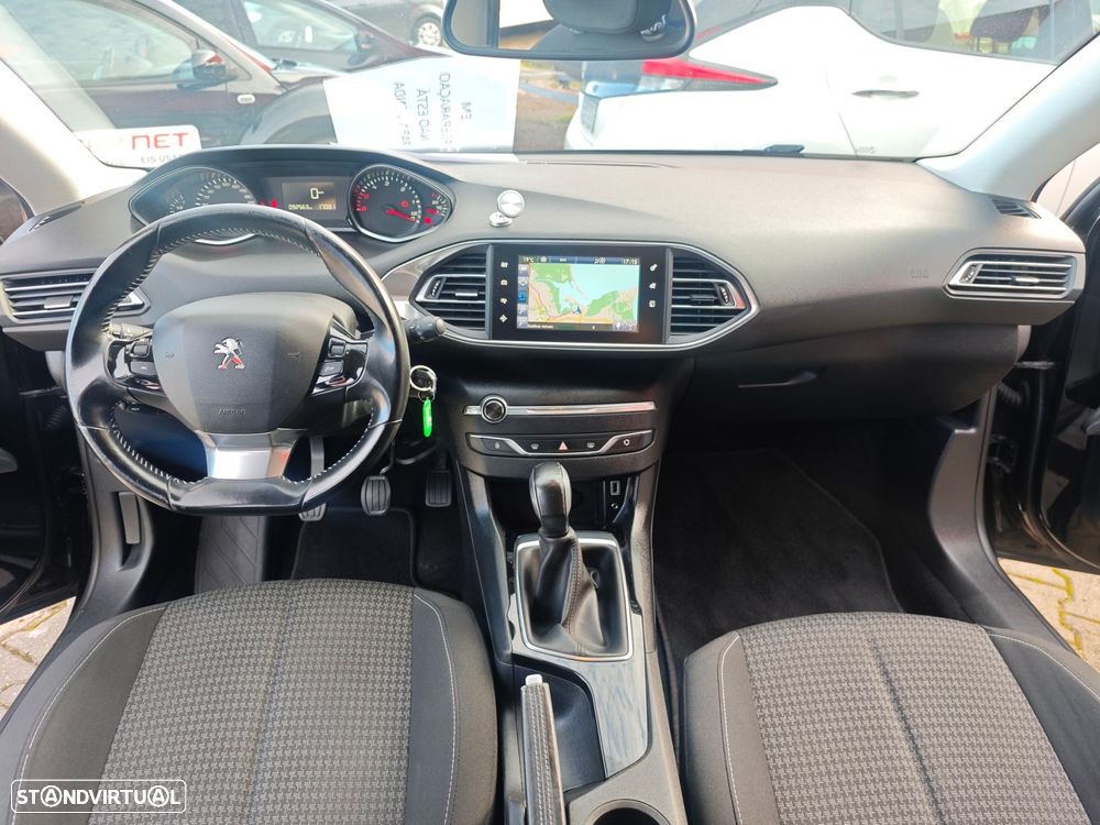 Peugeot 308 1.6 BlueHDi Style - 16