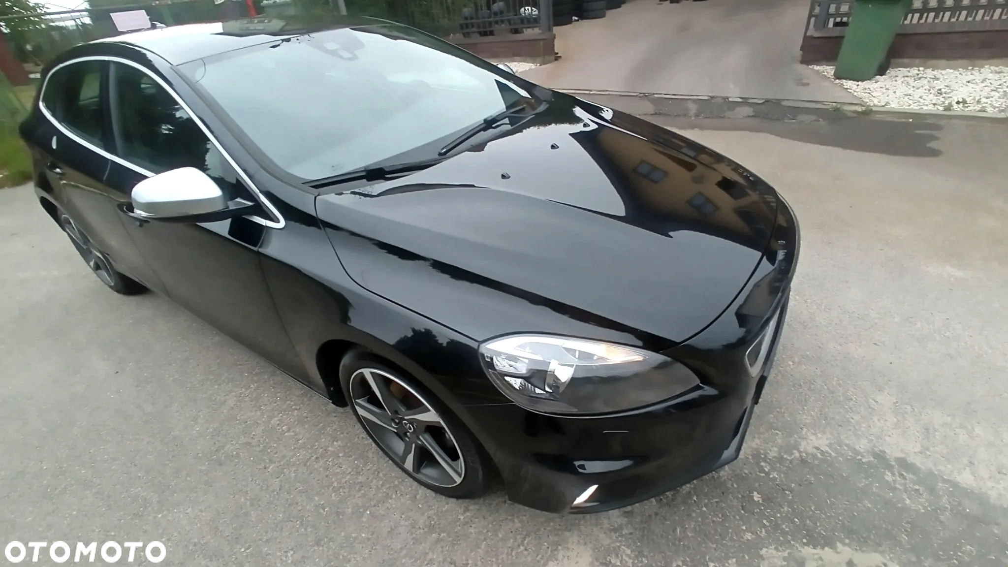 Volvo V40 D2 R-Design - 32
