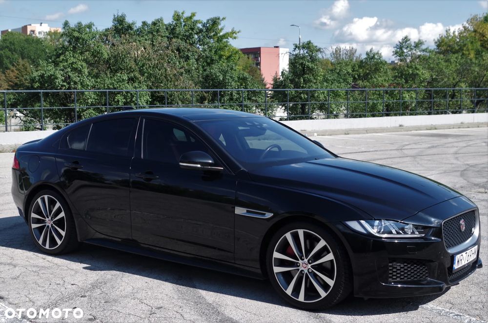 Jaguar XE S - 2