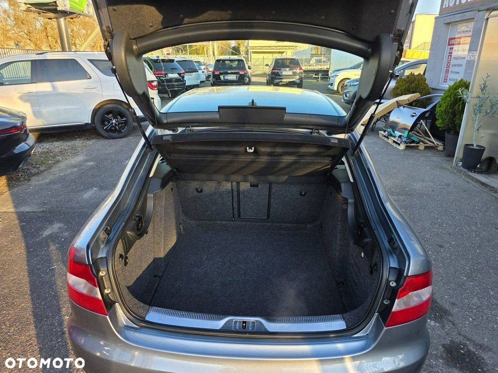 Skoda Superb 1.8 TSI DSG Elegance - 33