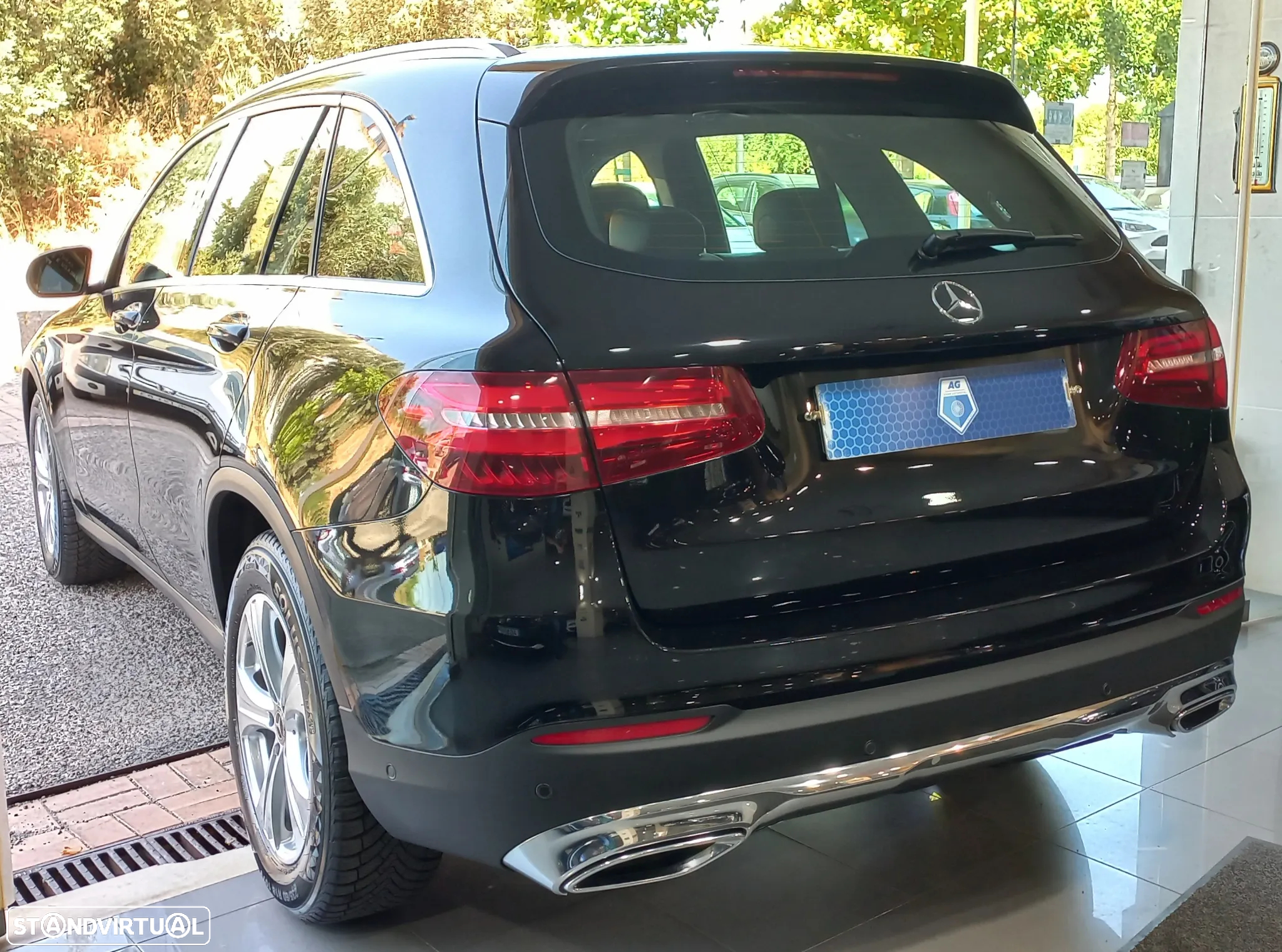 Mercedes-Benz GLC 220 d 4Matic 9G-TRONIC Edition 1 - 3