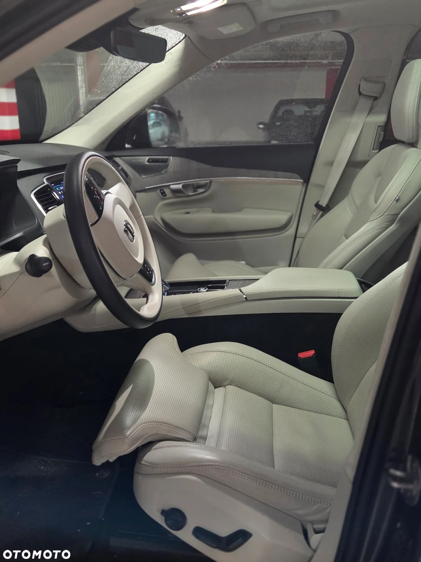 Volvo XC 90 - 4