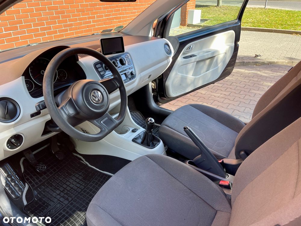 Volkswagen up! - 9