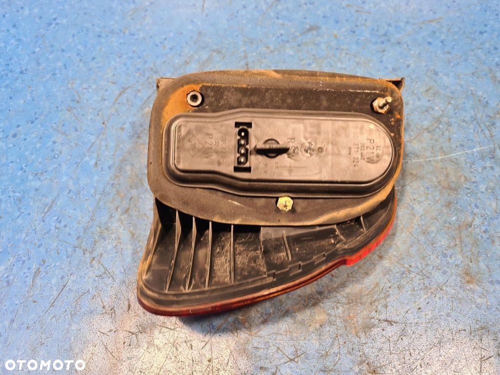 BMW 5 E39 LAMPA TYŁ LEWA ZEWNĘTRZNA - 10