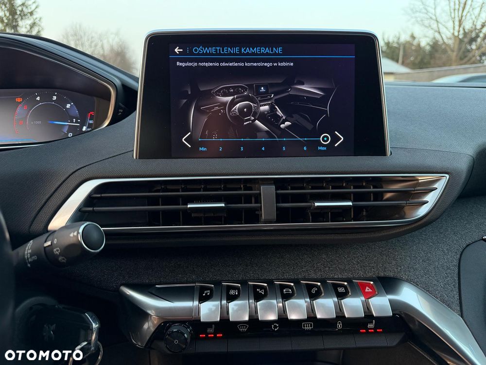 Peugeot 3008 BlueHDi 130 Stop & Start EAT8 Allure - 36