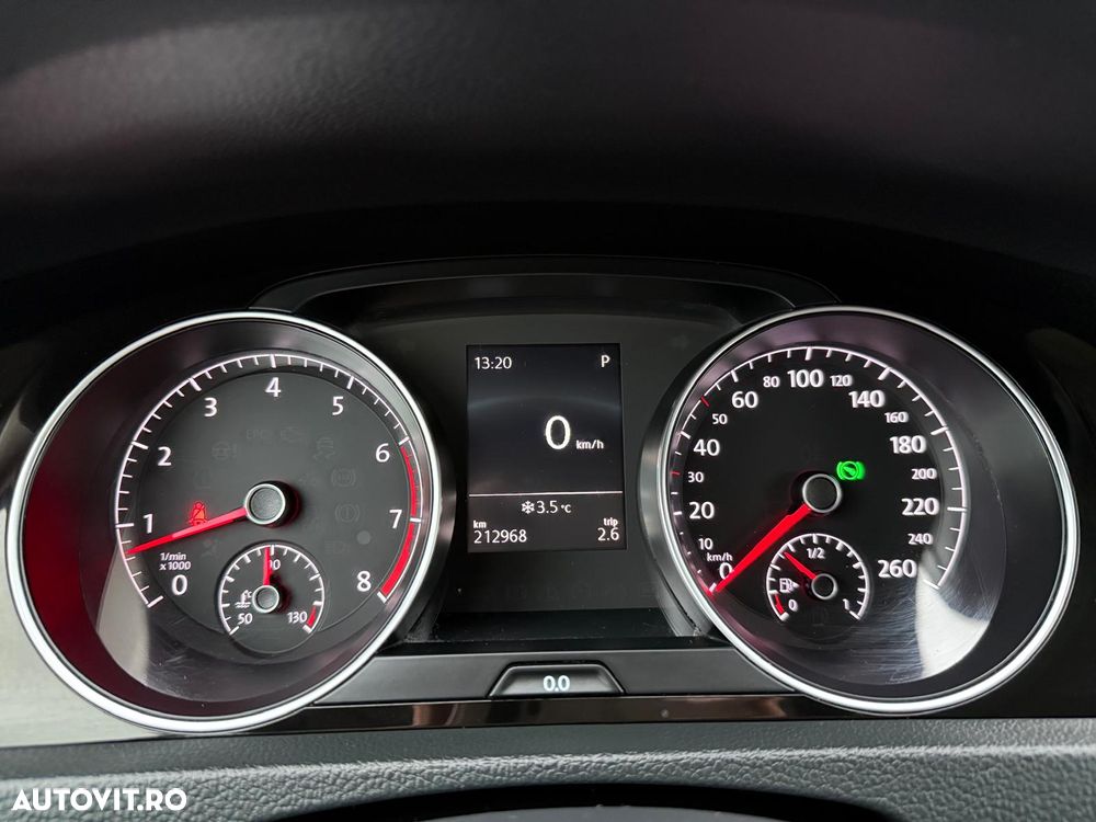 Volkswagen Golf 1.4 TSI BlueMotion Technology DSG Highline - 28