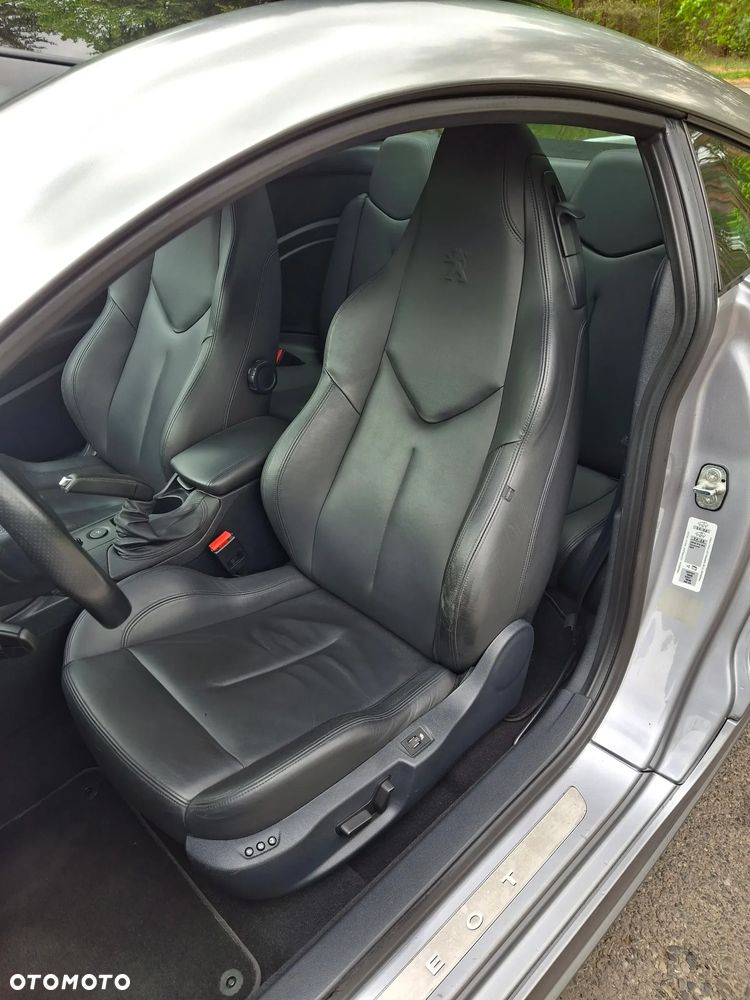 Peugeot RCZ 1.6 200 THP Onyx - 33