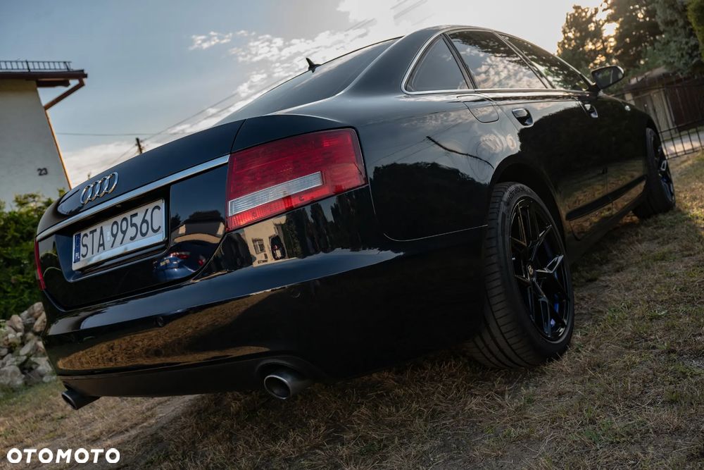 Audi A6 Limousine 2.4 - 12