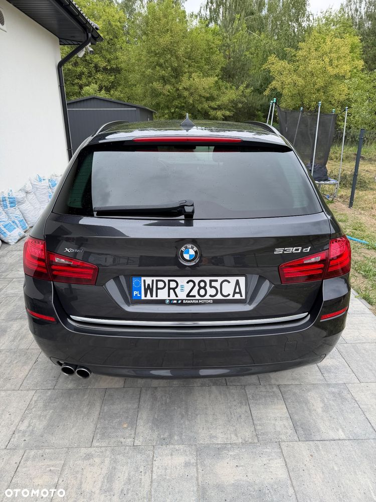 BMW Seria 5 530d xDrive - 25