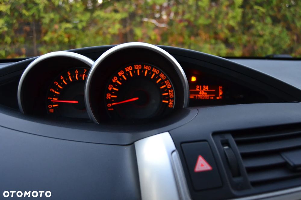 Toyota Verso 1.8 Sol plus NAVI - 35