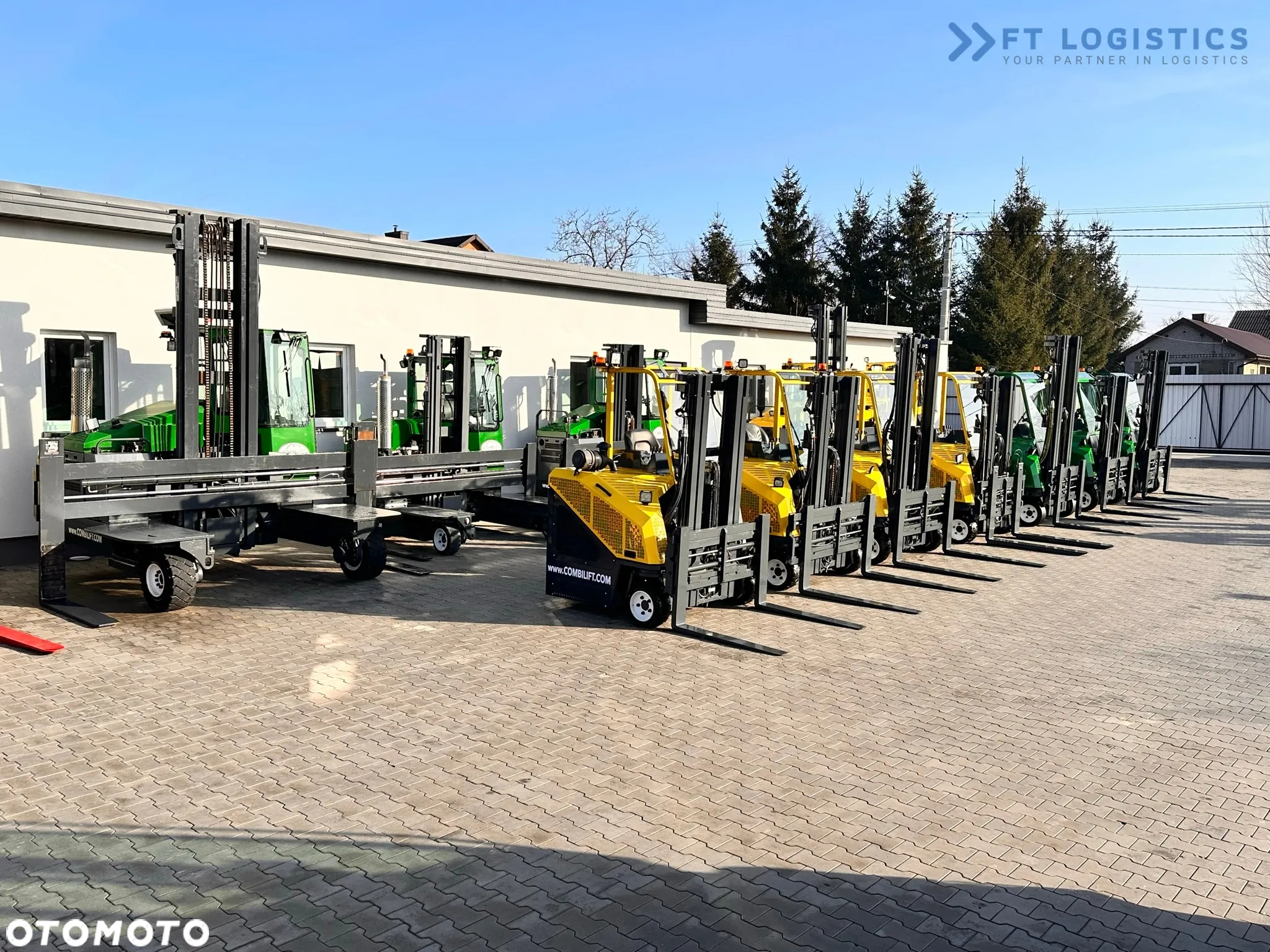 Combilift C3000CB / LPG / TRIPLEX - 4900MM / LPG / WOLNY SKOK / POZYCJONER / PRZESÓW WIDEŁ / JEDYNIE 7454 MTH / JAK NOWY - 40