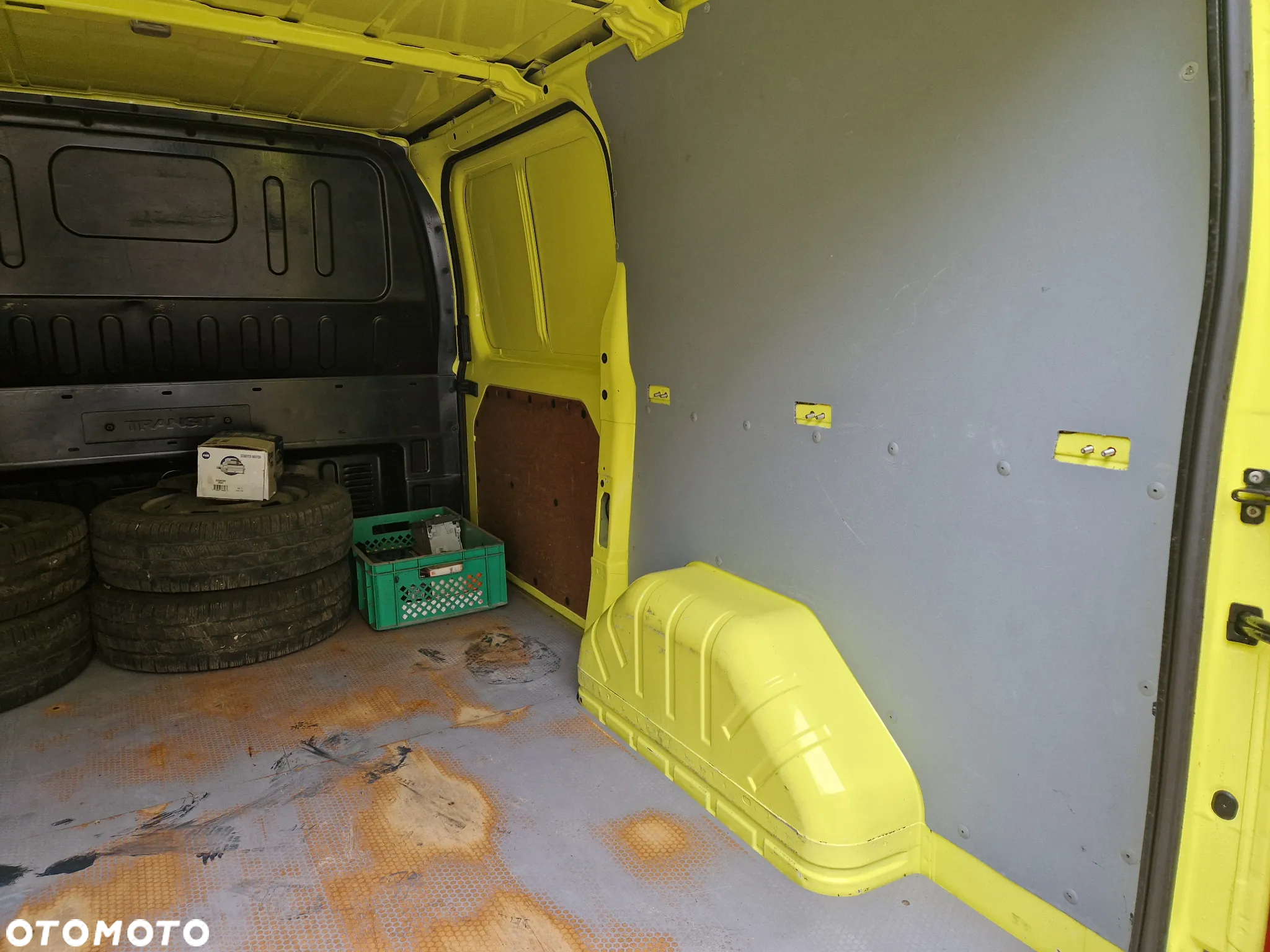 Ford Transit - 13