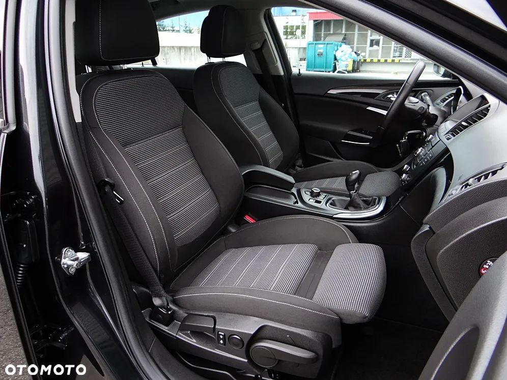 Opel Insignia 2.0 Turbo - 34