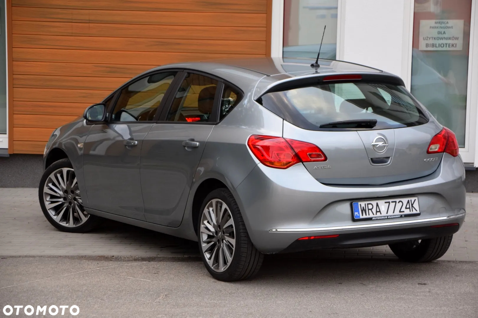 Opel Astra 1.4 EcoFLEX Edition - 10