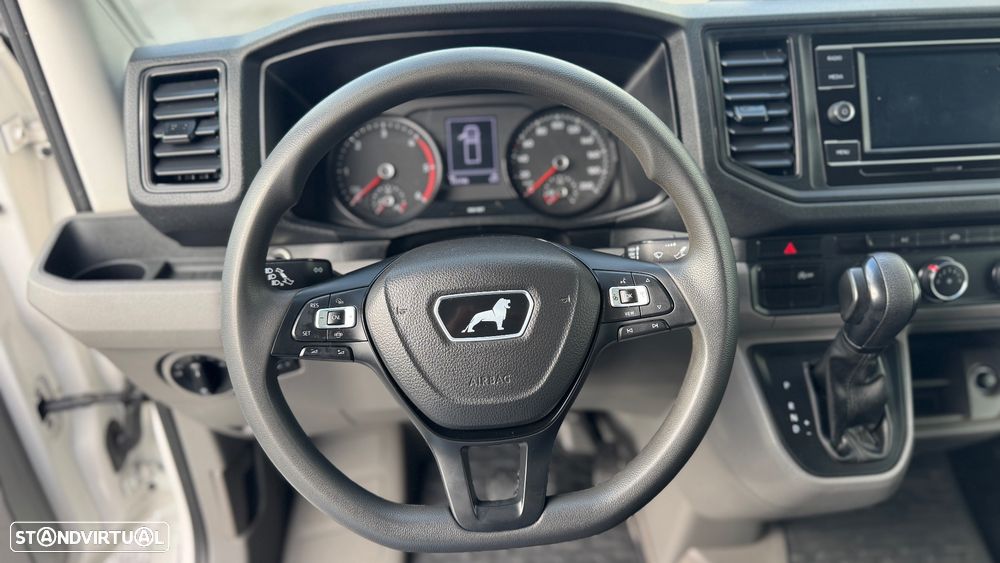 VW Crafter MAN 5.160 CX Automática RWD - 11