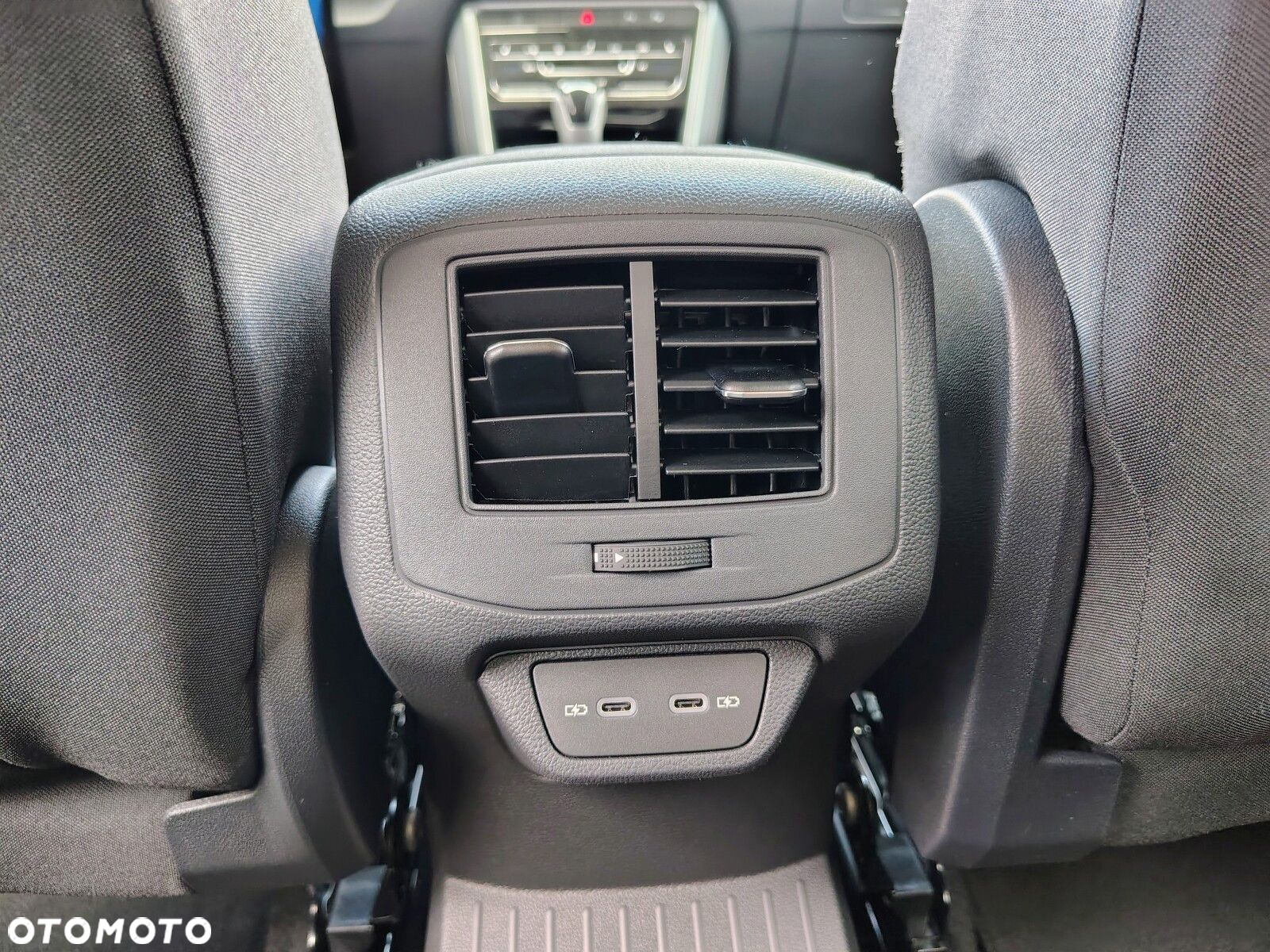 Volkswagen T-Roc - 20