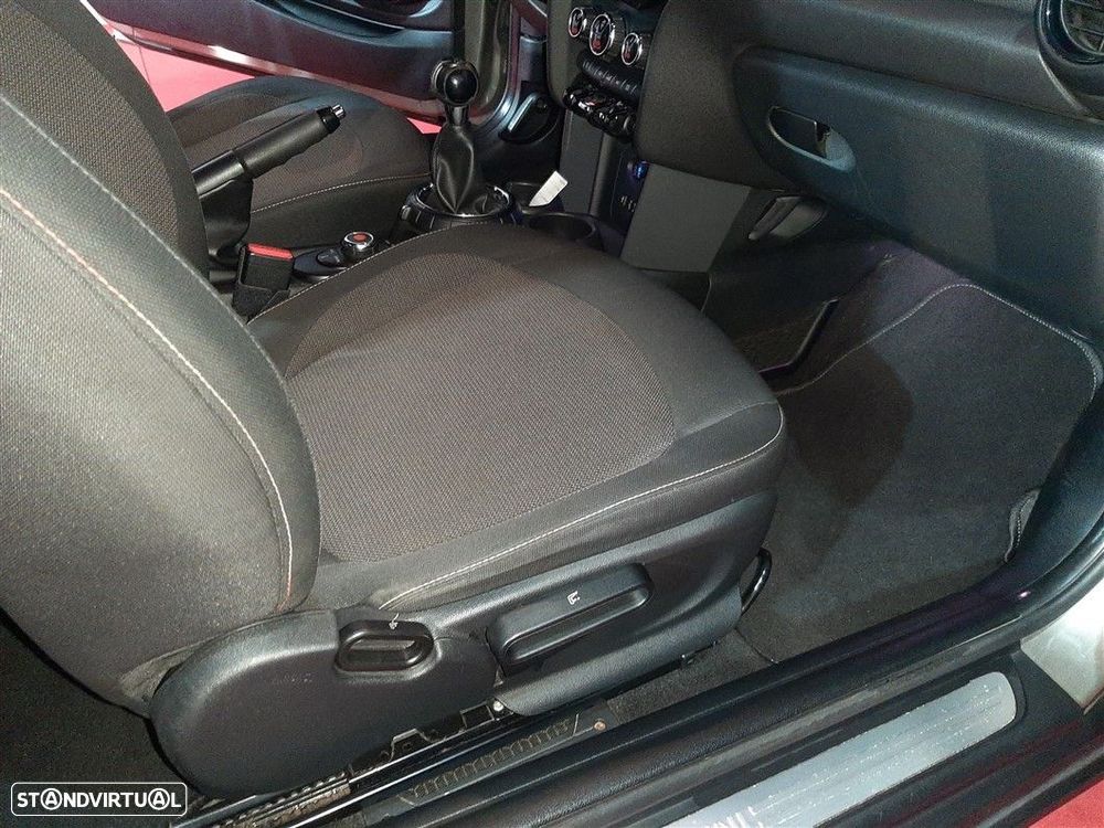 MINI 5 Portas One D - 25