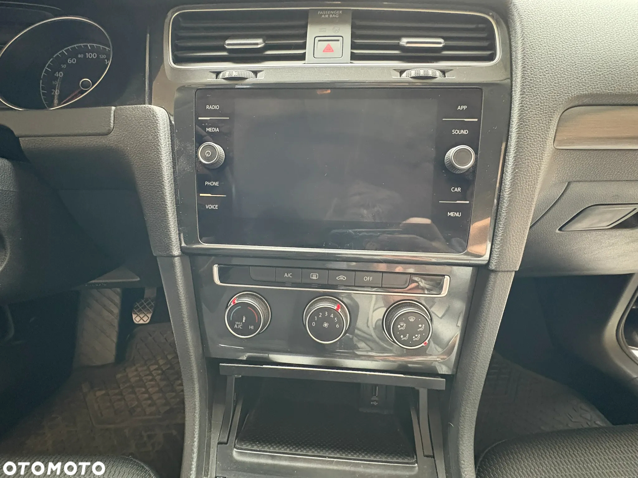 Volkswagen Golf VII 1.4 TSI BMT Comfortline - 10