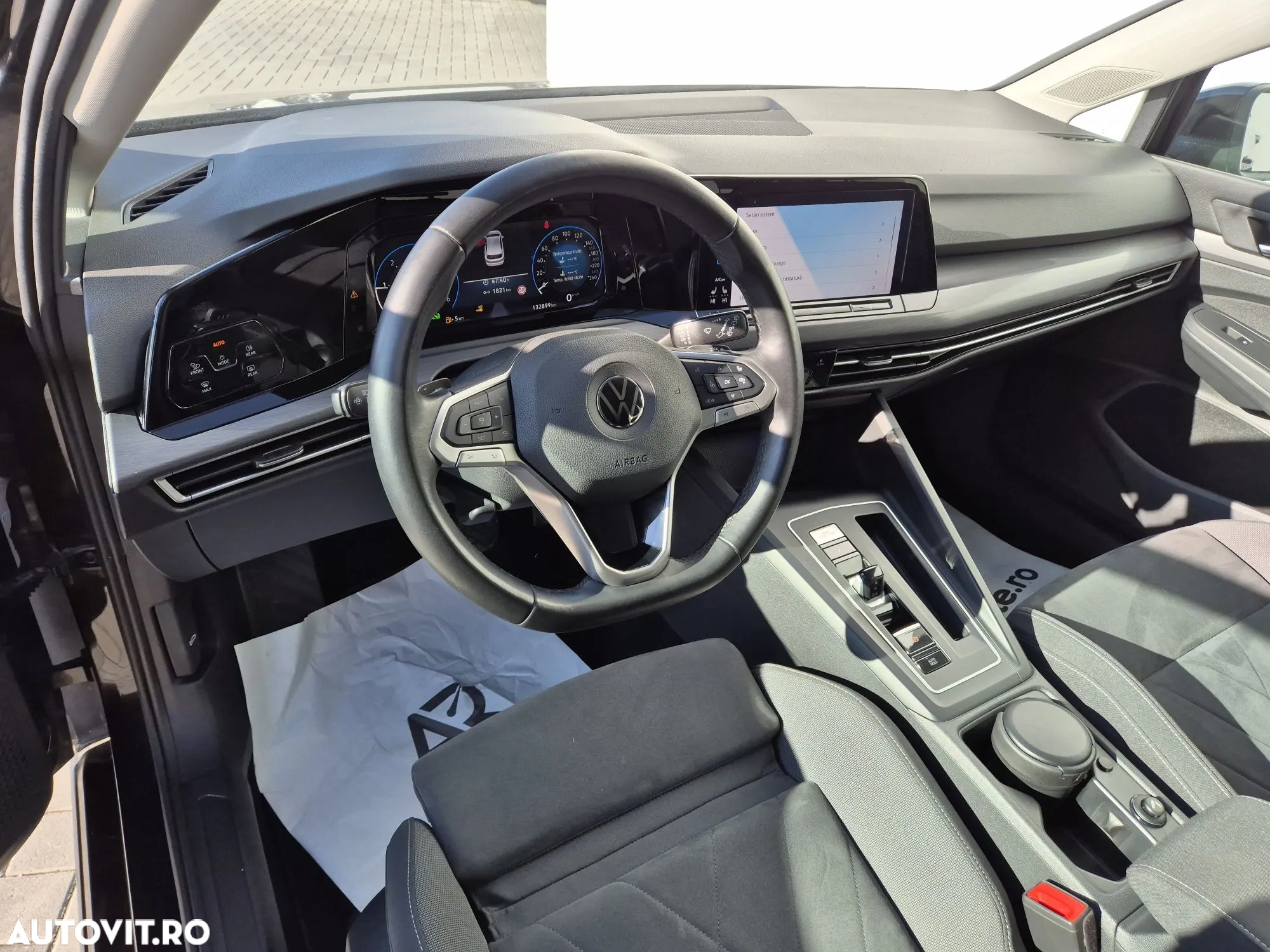 Volkswagen Golf 2.0 TDI DSG Style - 9