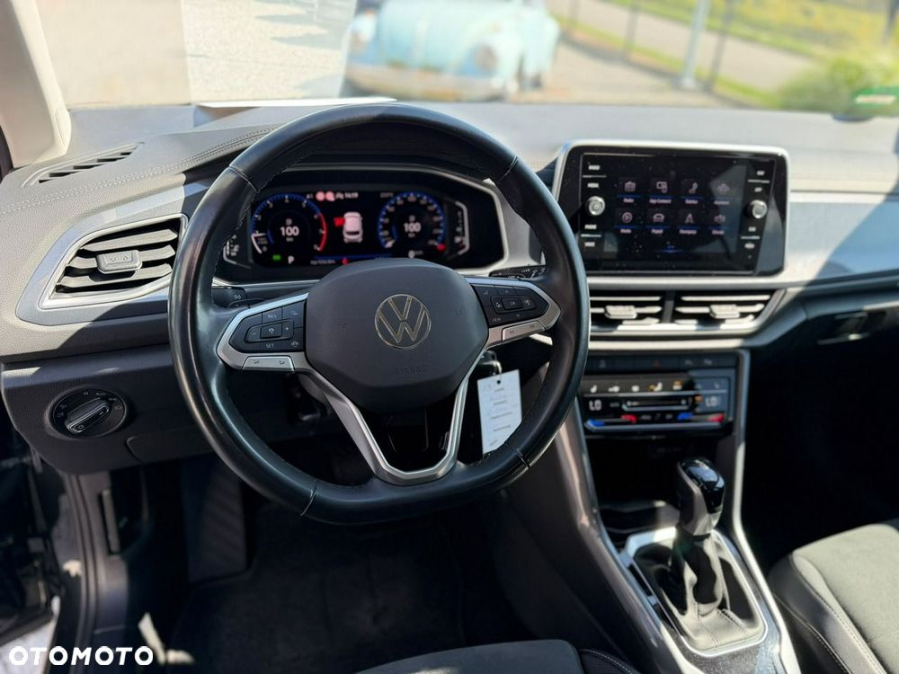 Volkswagen T-Roc - 13