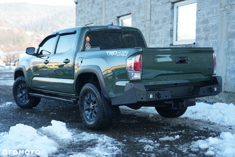 Toyota Tacoma - 6