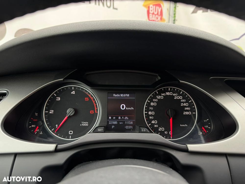 Audi A4 2.0 TDI Multitronic Avant - 28