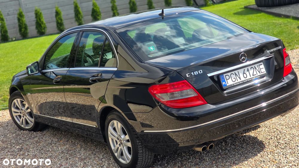 Mercedes-Benz Klasa C 180 Kompressor BlueEFFICIENCY Avantgarde - 9