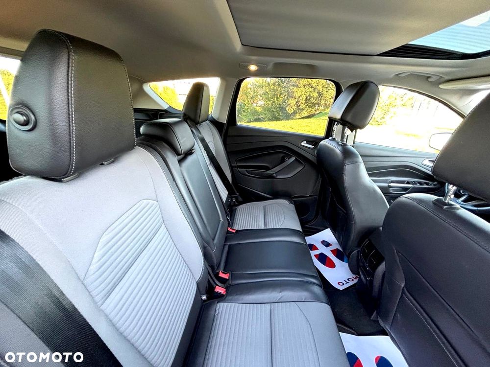 Ford Escape 2.0 EcoBoost AWD Titanium - 10