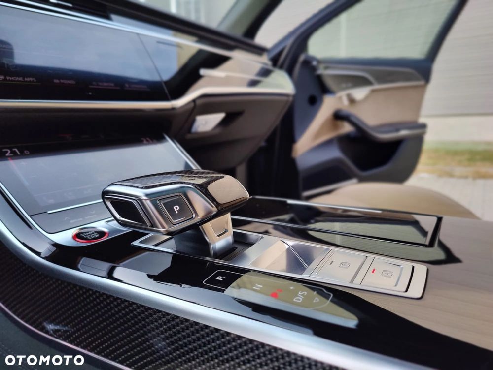 Audi S8 - 7