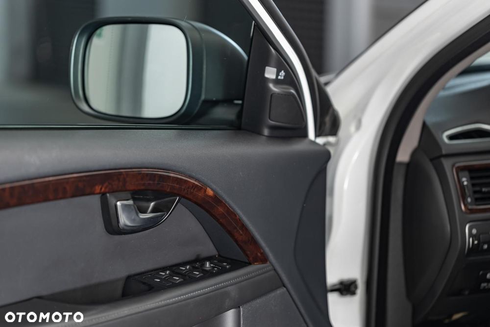 Volvo XC 70 T6 AWD Dynamic Momentum - 17