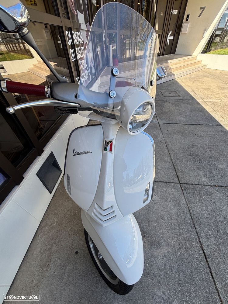 Vespa Vespa 946 - 26