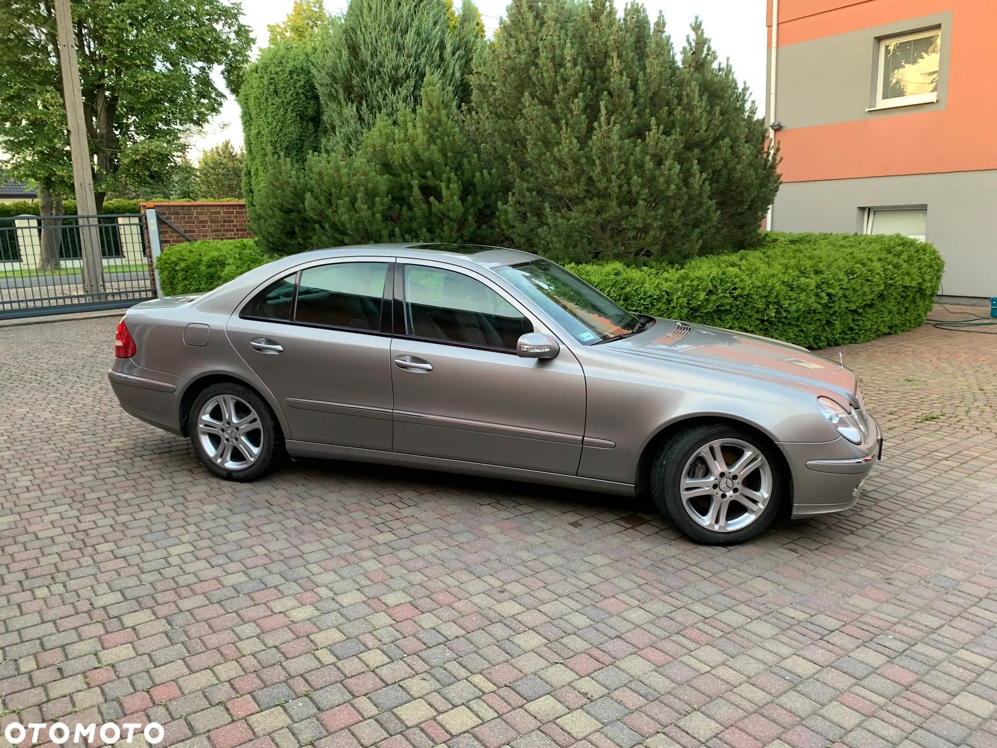Mercedes-Benz Klasa E - 1