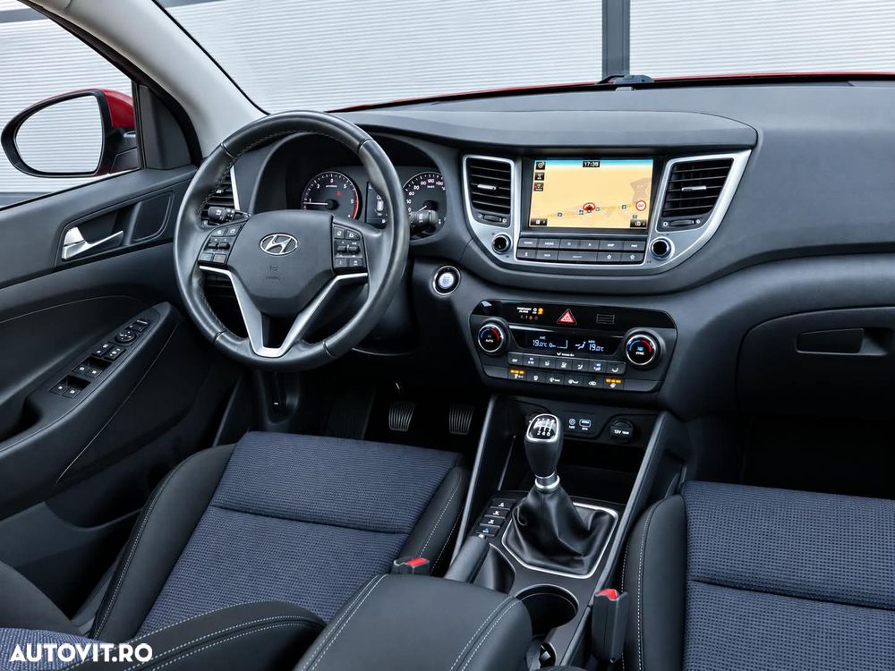 Hyundai Tucson 2.0 CRDI 4WD 6MT Style - 10