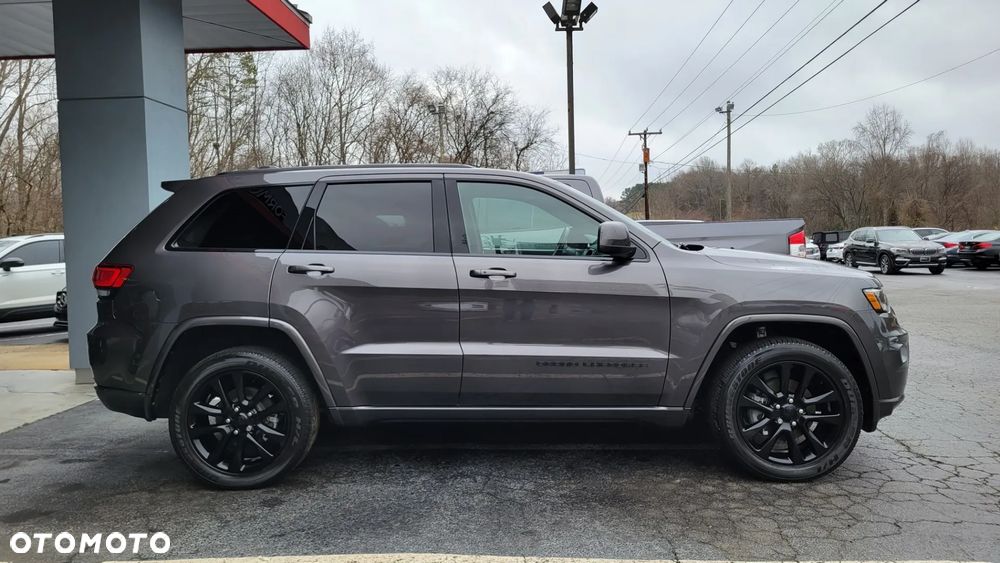 Jeep Grand Cherokee - 4