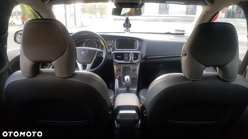Volvo V40 D2 Base - 12