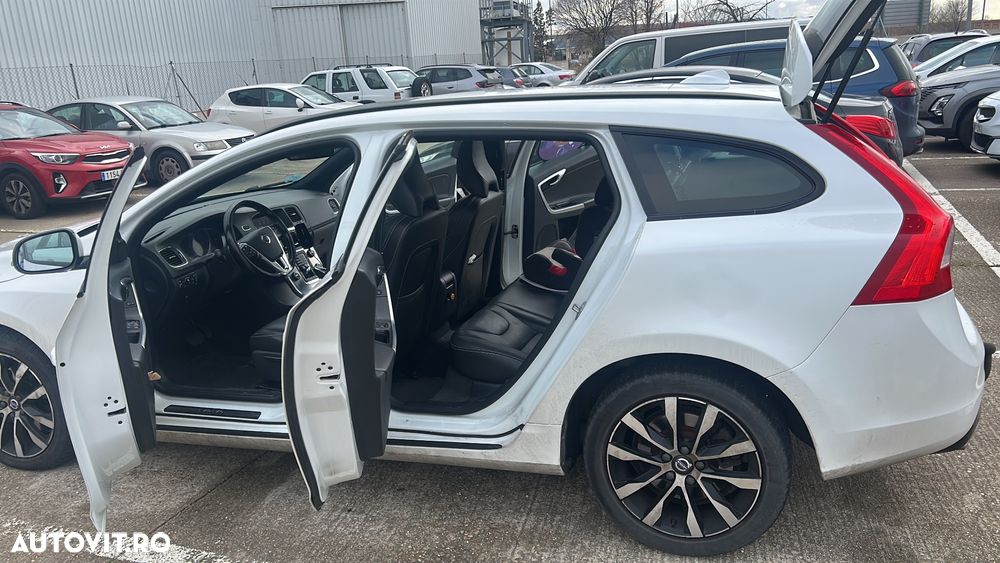 Volvo V60 D3 Geartronic Momentum - 13