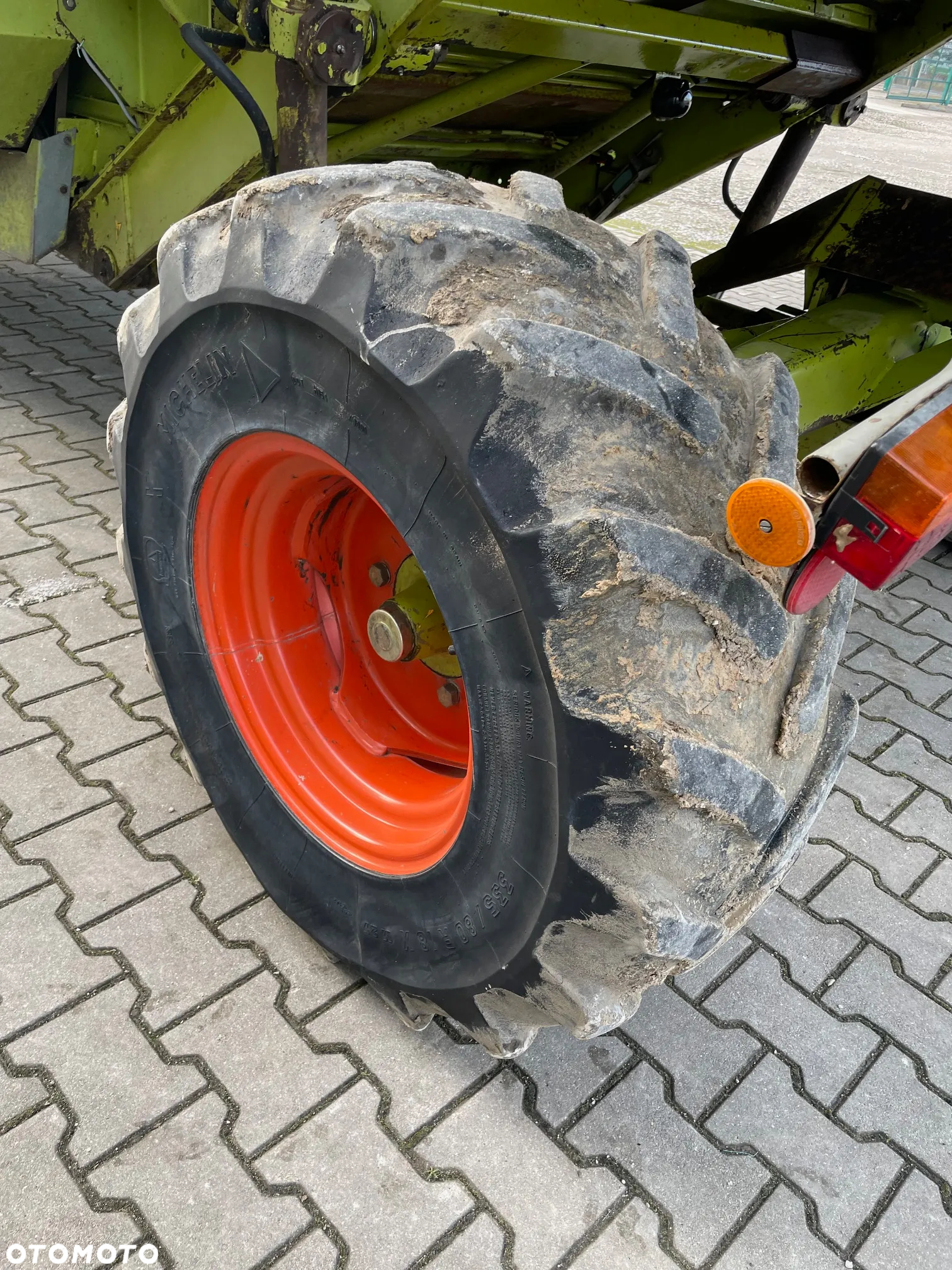 Claas Dominator 88 SL - 6