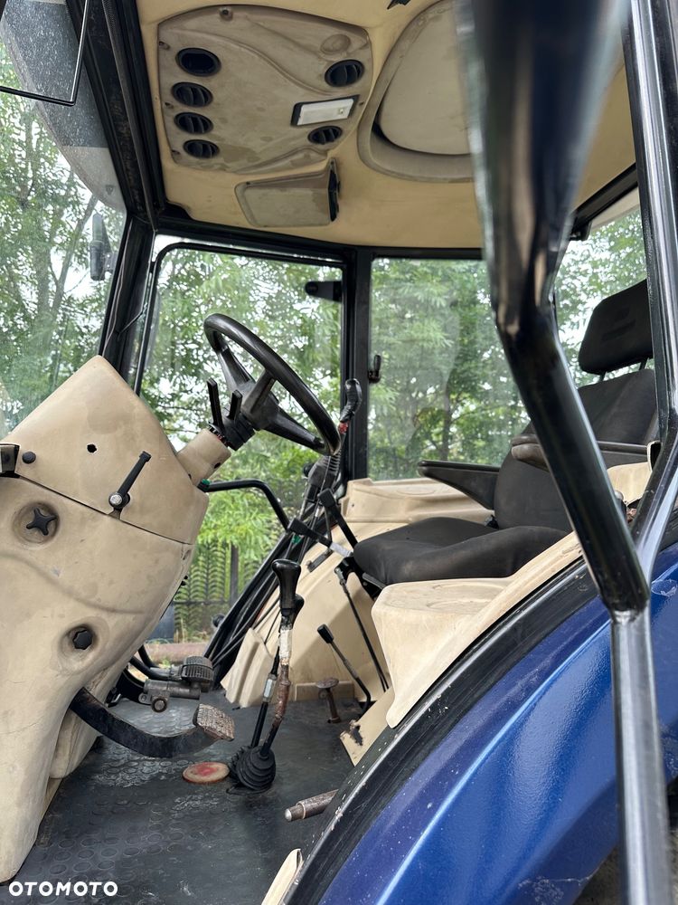 Farmtrac 555 DT Krajowy Ciągnik Rolniczy z Turem z 2014 roku - 5