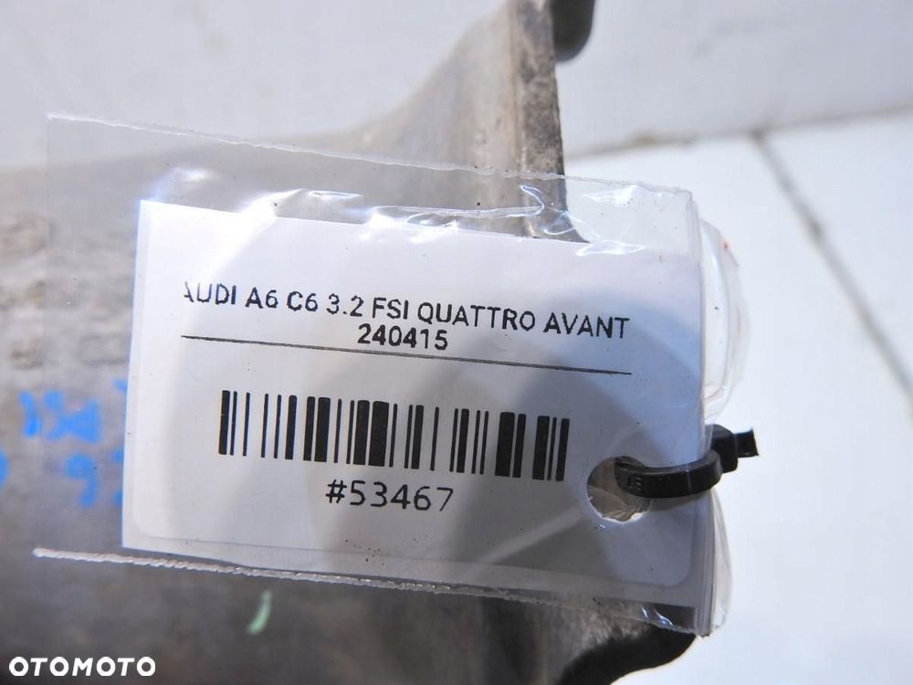 OSŁONA PÓŁOSI TYŁ AUDI A6 C6 3.2 FSI QUATTRO 4E0501713C - 5