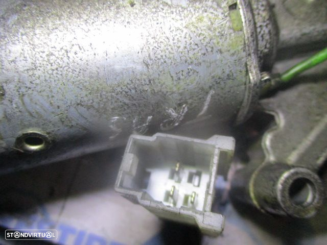 Motor Limpa Vidros Tras 0390201525 NISSAN TERRANO 2 1994 - 3