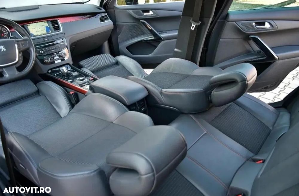 Peugeot 508 RXH Hybrid4 - 15