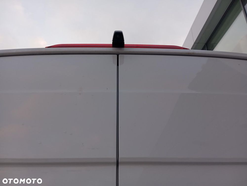 Volkswagen Crafter - 11