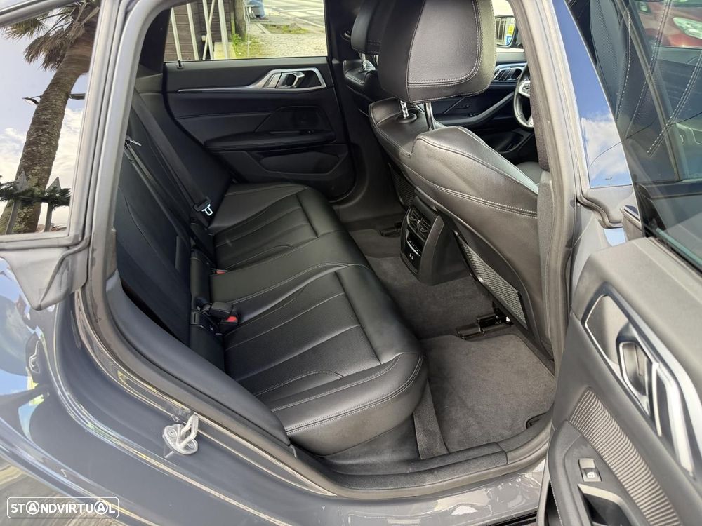 BMW i4 eDrive40 Pack Desportivo M - 12