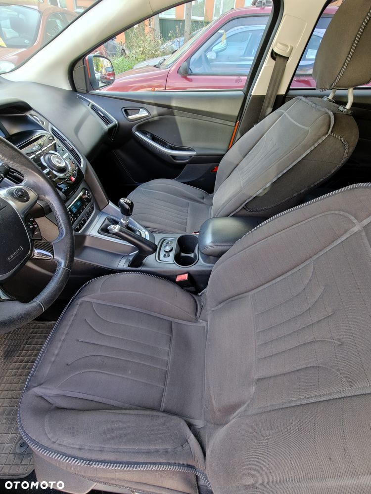 Ford Focus 1.0 EcoBoost Titanium - 8