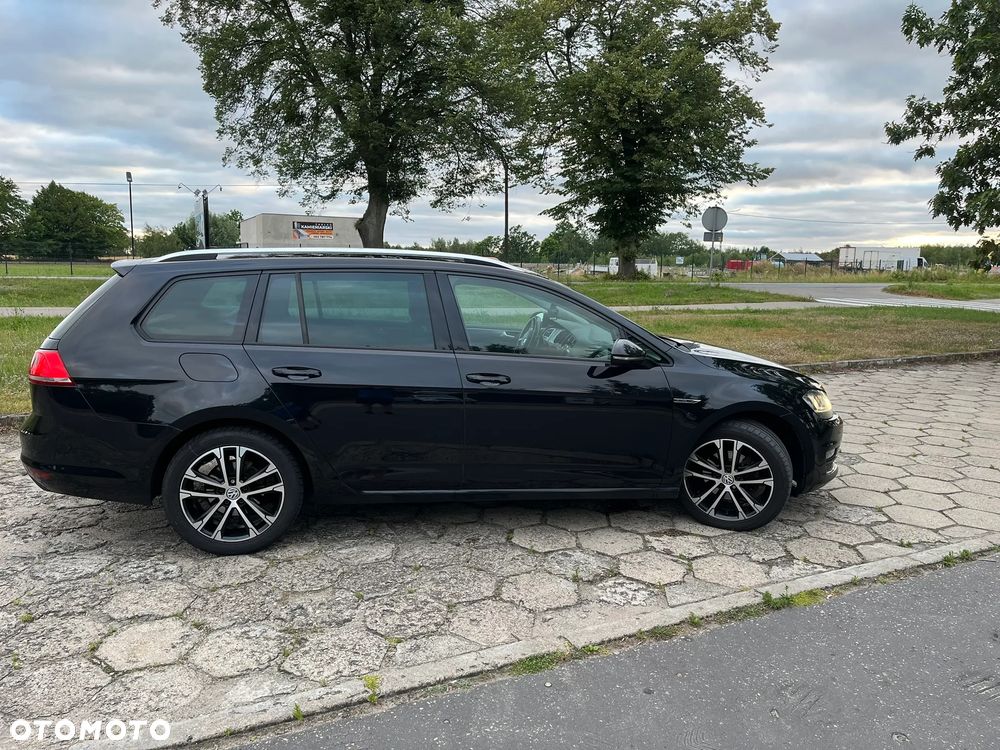 Volkswagen Golf 1.6 TDI BlueMotion Technology Lounge - 6